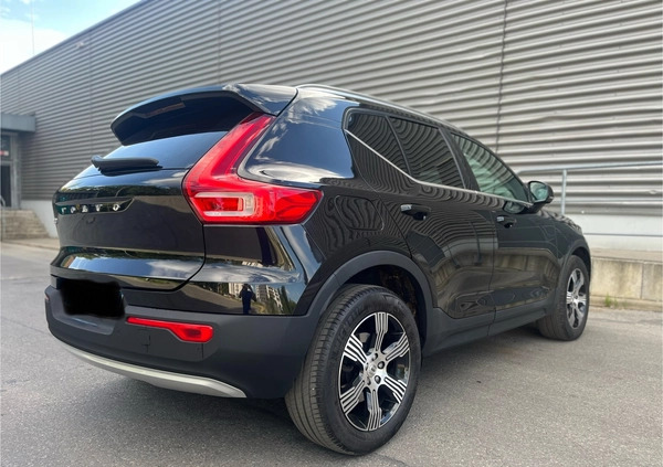 Volvo XC 40 cena 119900 przebieg: 138000, rok produkcji 2020 z Sosnowiec małe 529